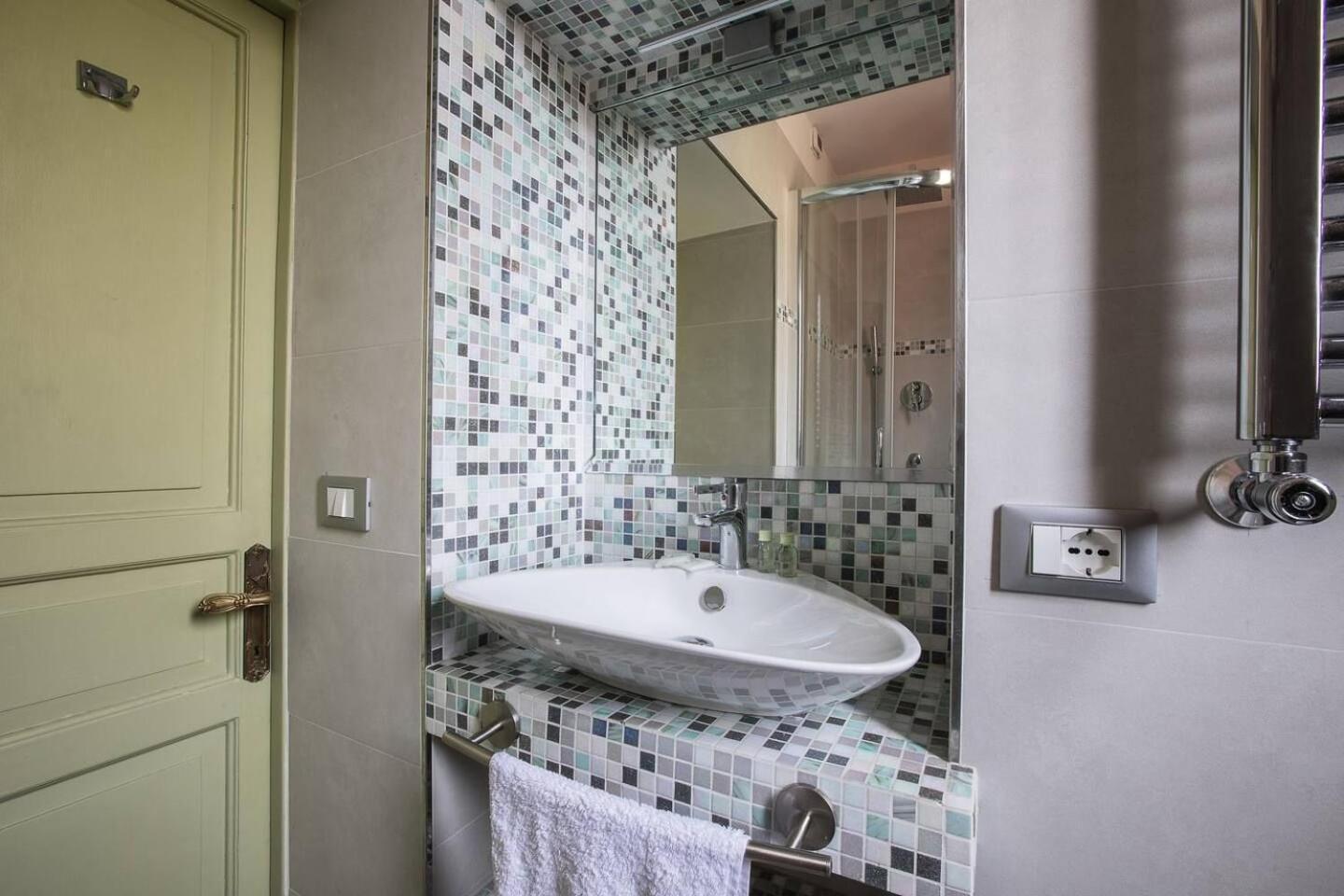 Crispi Deluxe 2 Bedroom Roma Dış mekan fotoğraf